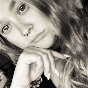 Meet your Posher, Mychala